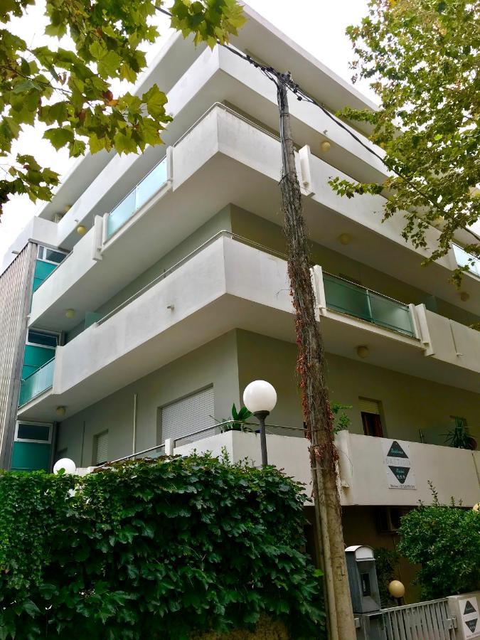 Battigia Rimini - Appartamenti Vacanze Eksteriør bilde